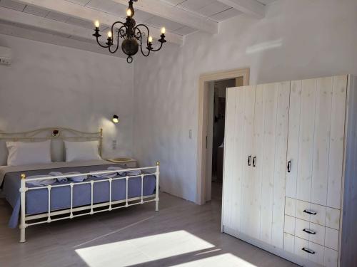 879villa_efthimia_-_bedroom_2